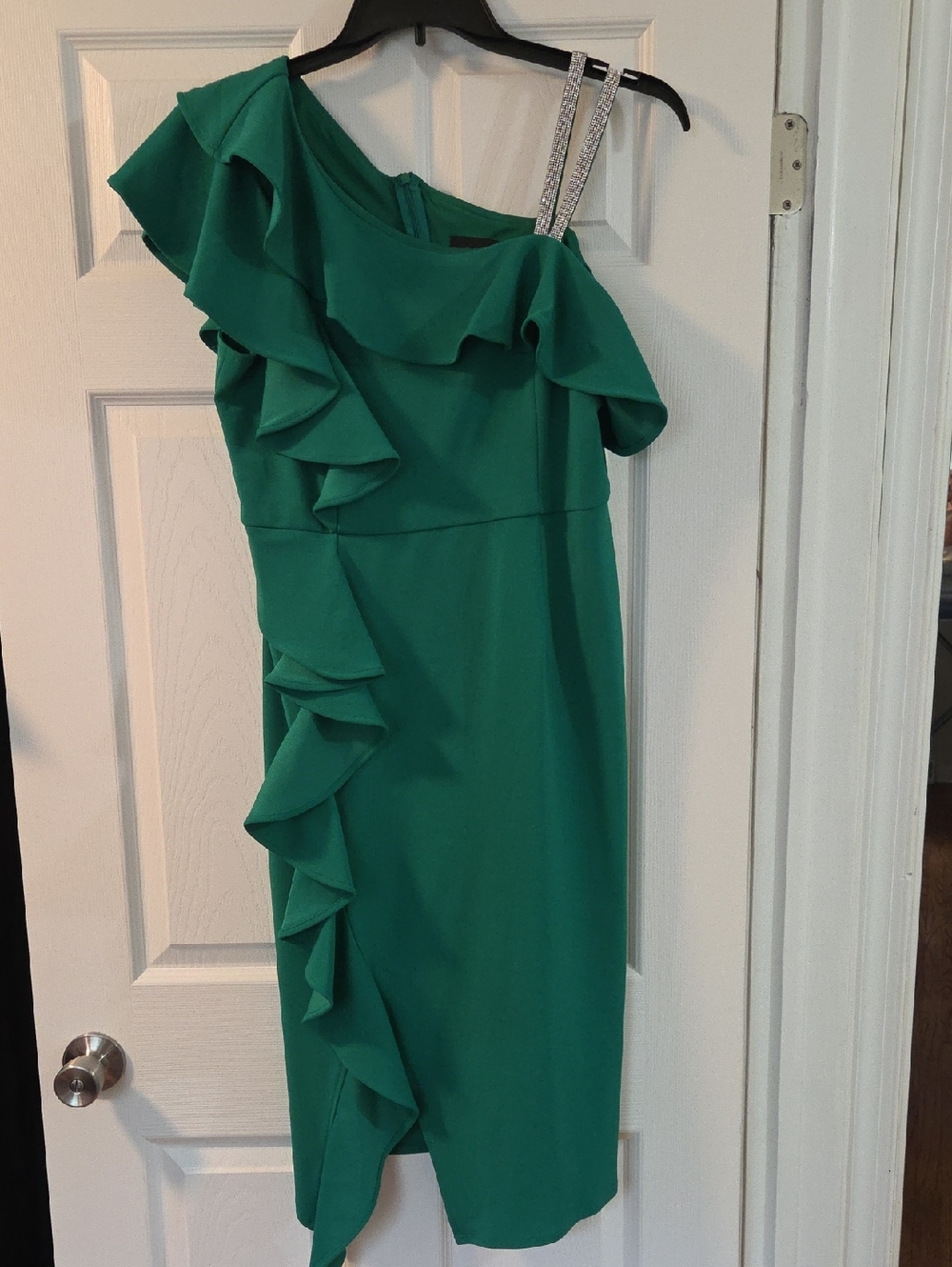 New W/O Tags-one-Shoulder Ruffle Dress in Emerald Green with Sparkle Strap